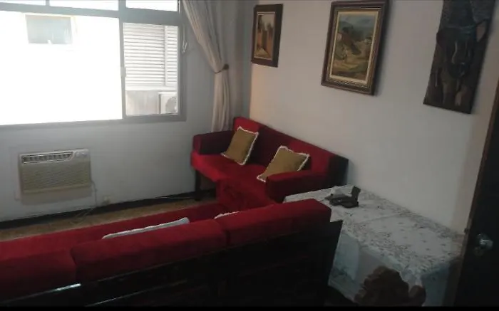 Apartamento Guarujá enseada 2 dormitórios pé na areia